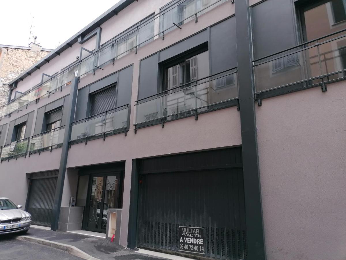 City Vibes, Indoor Parking, Breakfast & Air Conditioning Niza Exterior foto
